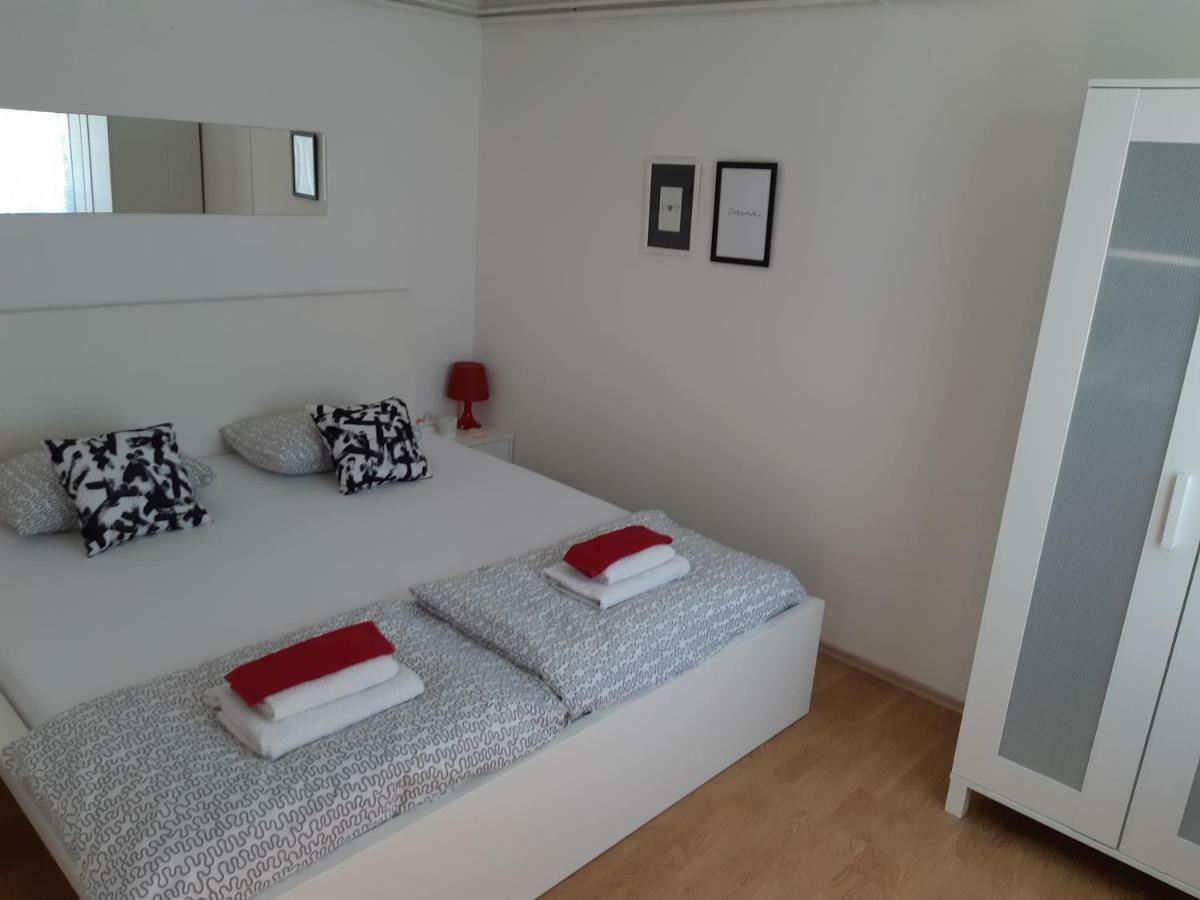 Ferienwohnung Mirjam Novi Vinodolski Exterior foto